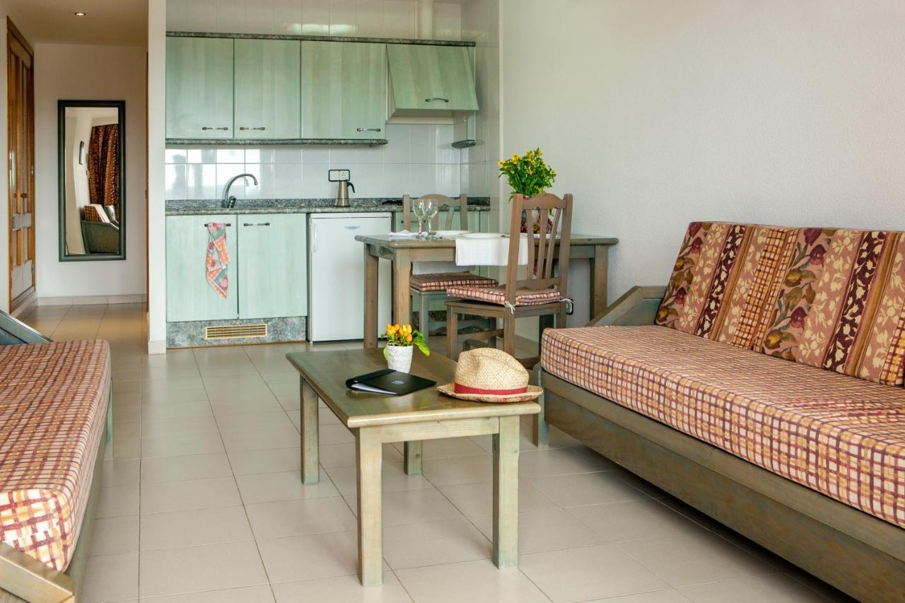 Opcion Roulette De Paya Hotels Es Pujols Exterior photo